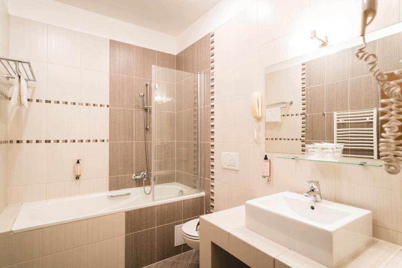 Hotel Turiec Martin Bagian luar foto